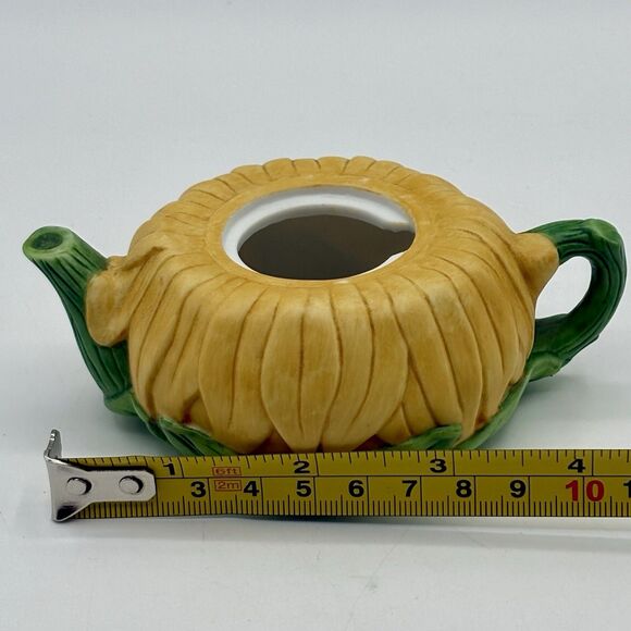 Avon Seasons Harvest 1995 Miniature Ceramic Teapot Sunflower With Ladybug - Picture 5 of 8